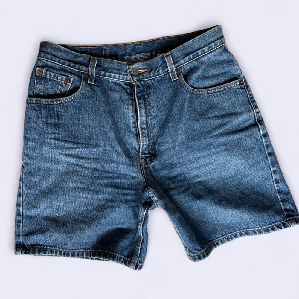 Vintage Levi's 550 relaxed fit denim shorts - Size 10